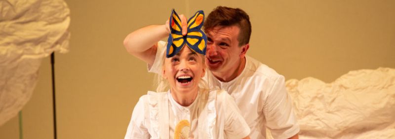 KAO VODA – predstava za djecu koja će nas naučiti da  se ne poistovjećujemo s prolaznim, i da svaki trenutak proživimo otkrivajući njegovu jedinstvenost i čudesnost – nedjelja 9. svibnja 2021. u 16.00 sati