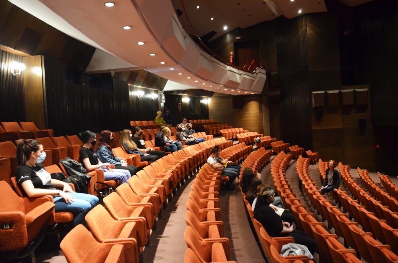 “Ne zaboravi disati” za učenike srednjih škola na programu Kina za mlade