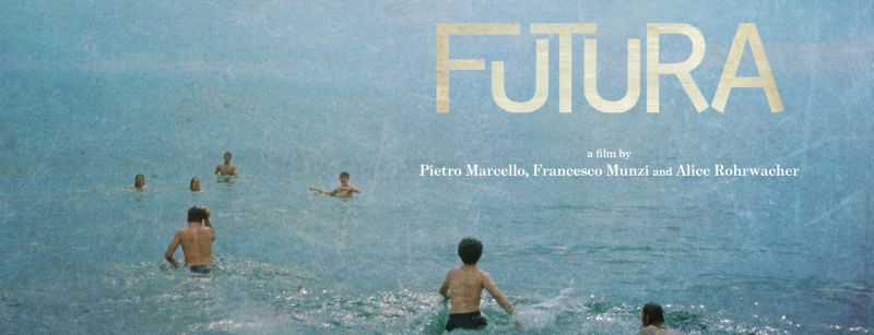 FUTURA / film donosi portret Italije promatran očima tinejdžera koji pričaju o mjestima u kojima žive i zamišljaju sebe, razapete između prilika koje ih okružuju, sna o tome što žele postati, straha od neuspjeha i iskušenja koja se nadaju prevladati  / KINO ZA MLADE/ 3.2.2023. / 17.45